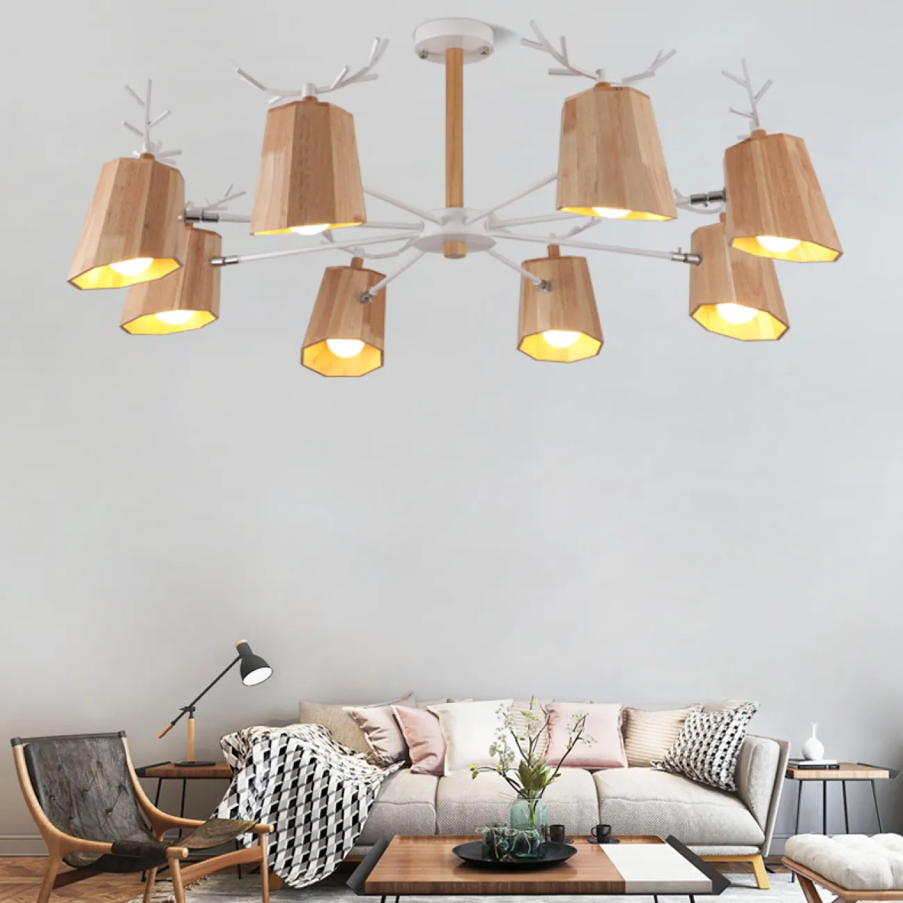 Деревянная люстра в скандинавском стиле с оленьими рожками