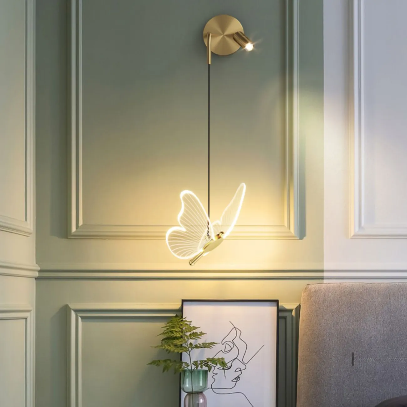 Серия светодиодных симметричных бра с подвесными плафонами, стилизованными под бабочек со светящимися крыльями BABETTA WALL D Left Трехцветный свет Серия светодиодных симметричных бра с подвесными плафонами, стилизованными под бабочек со светящимися крыльями BABETTA WALL D Left Трехцветный свет