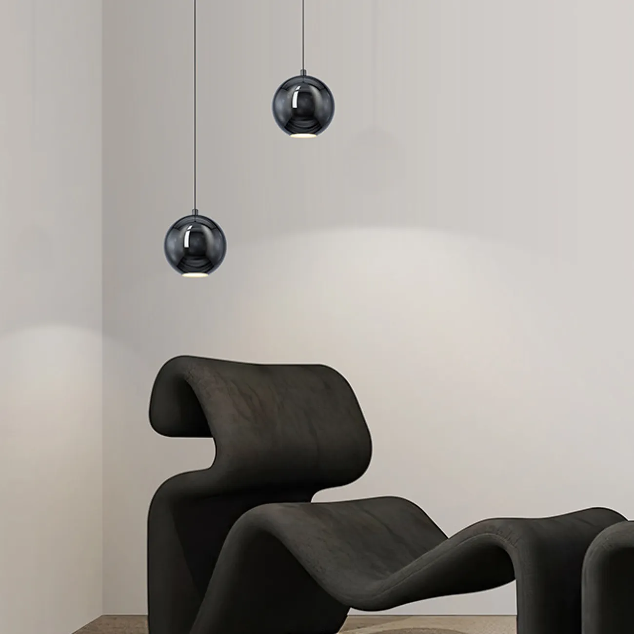 Готовая комбинация подвесных светодиодных светильников с глянцевым черным корпусом шарообразной формы OSTE TRIO L78