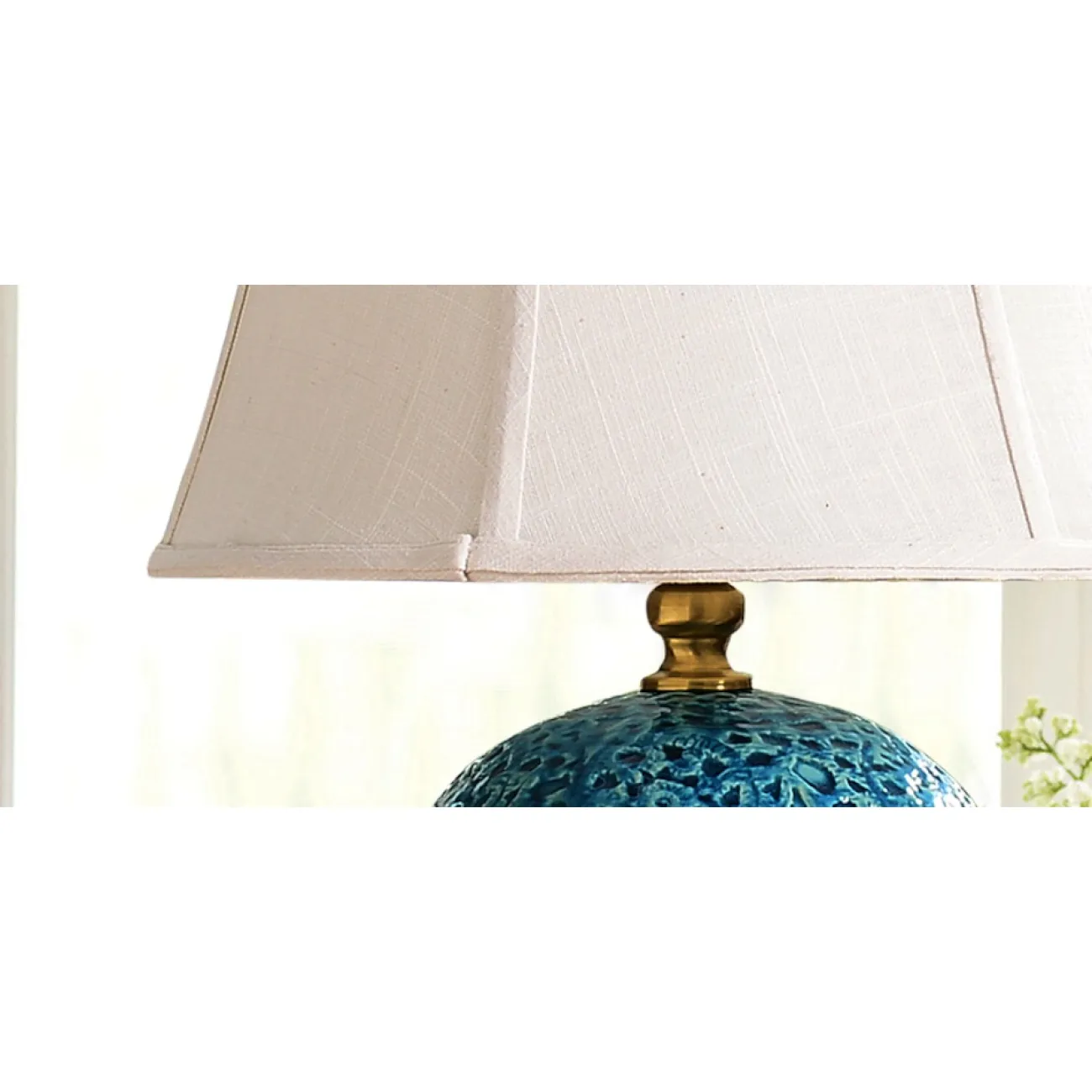 Настольная лампа Ball от LaLume Настольная лампа Ball от LaLume