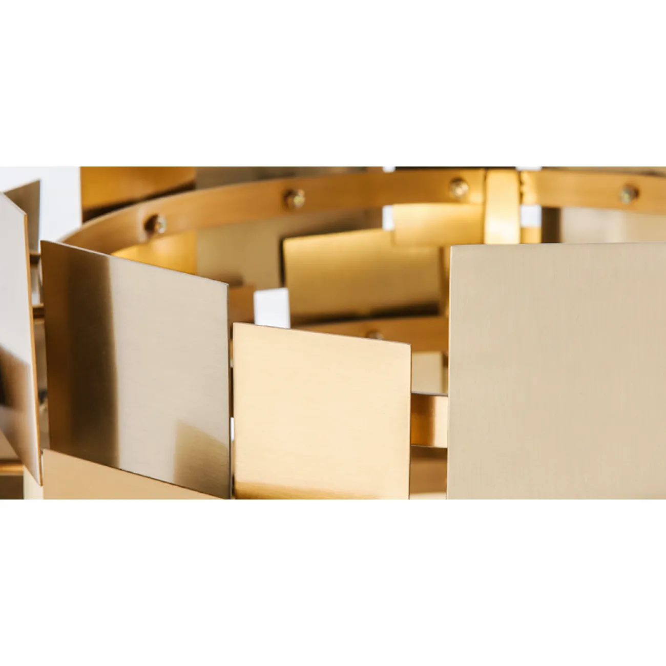 Настольная лампа Gold Plate Table Lamp от LaLume