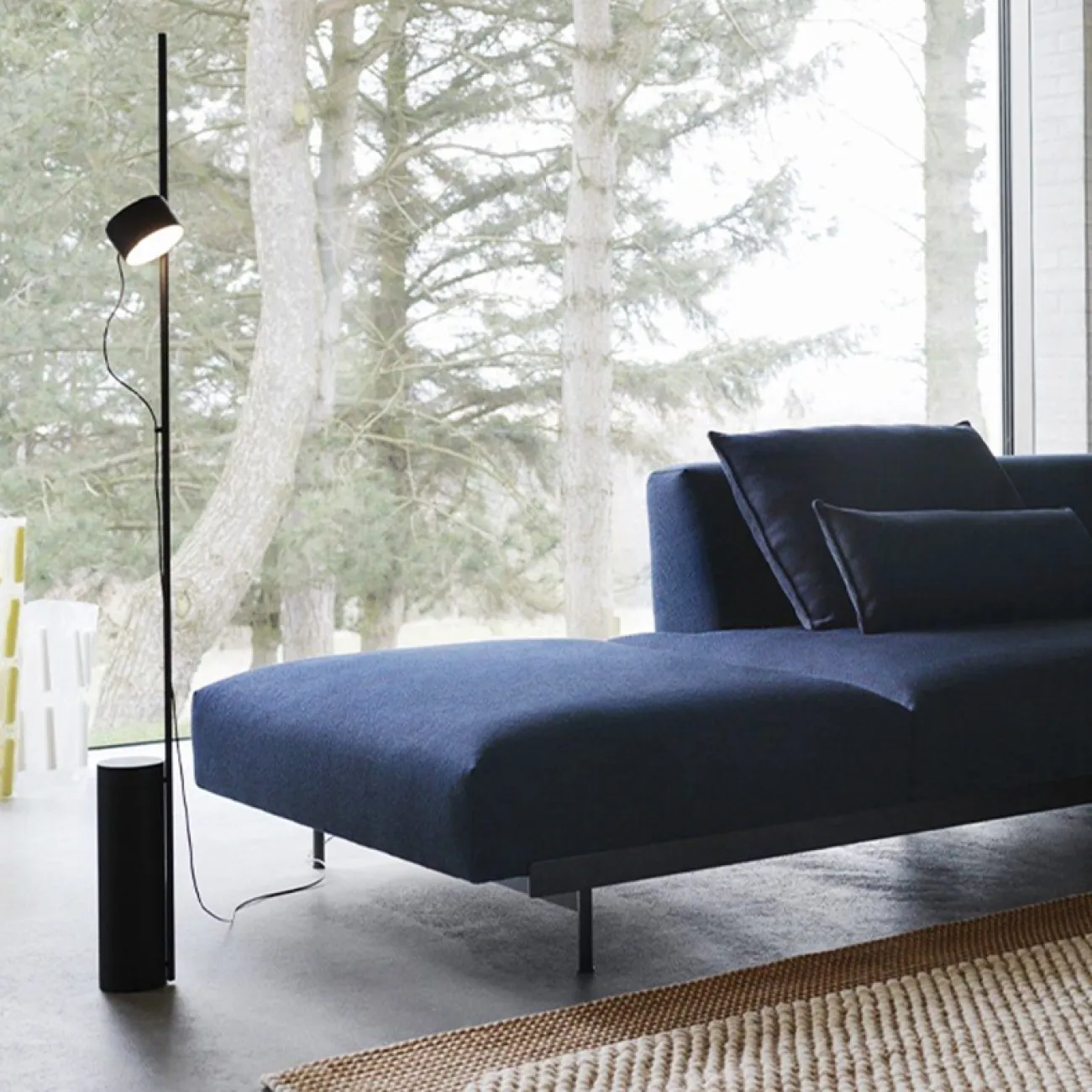 Светодиодный торшер с магнитными плафонами цилиндрической формы на свободно свисающих проводах PARROT FL