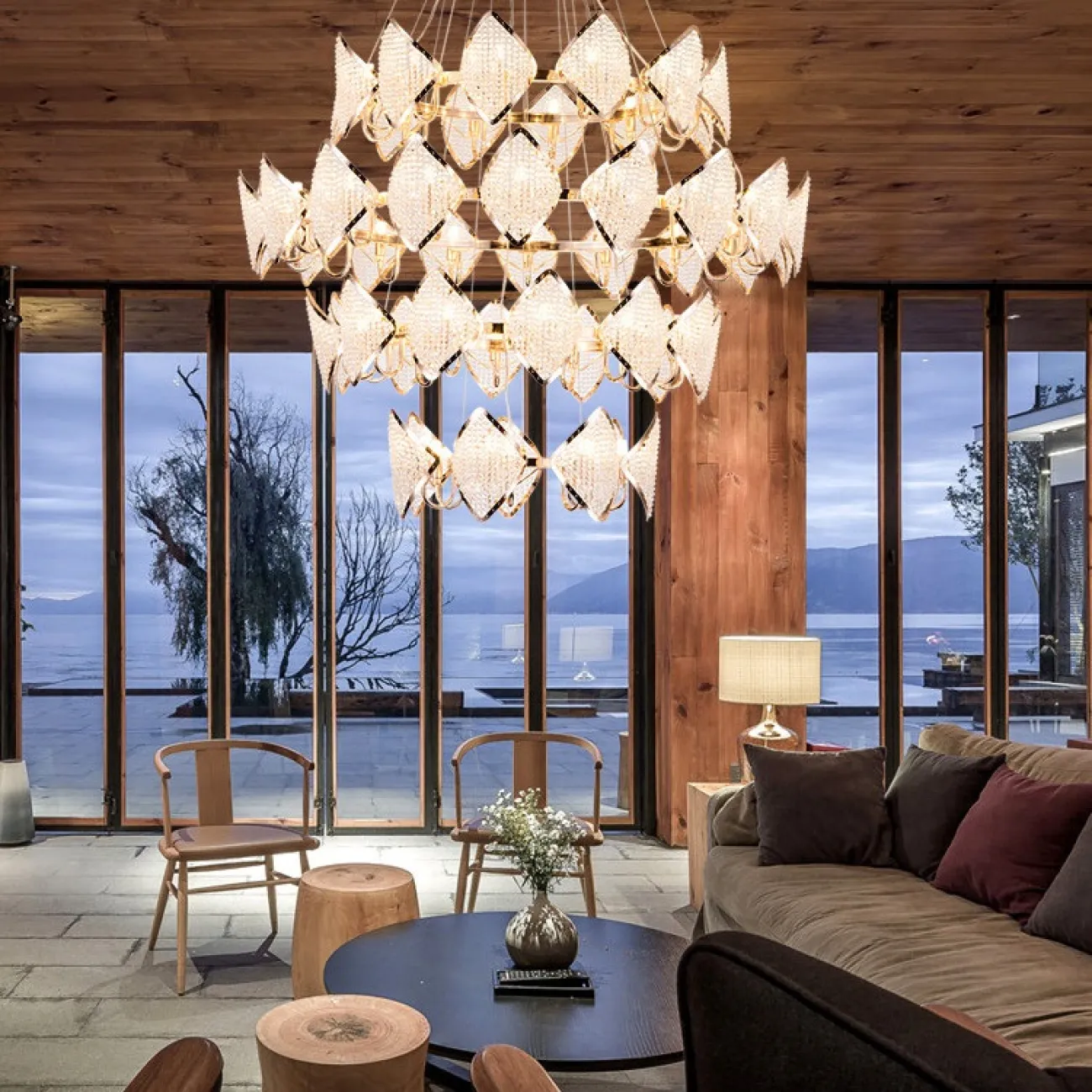 Люстра в стиле арт-деко Epica из хрусталя от ImperiumLoft