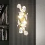 Серия настенных светильников на ветвистом каркасе с белыми рассеивателями, имитирующими листья гинкго JULIETTA WALL L2
