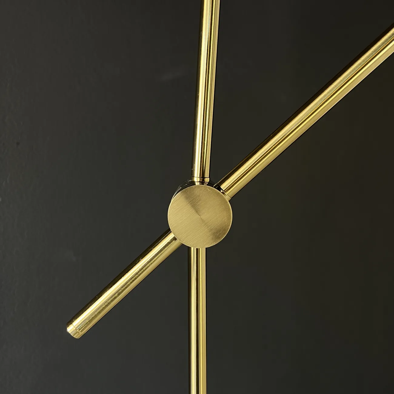 Торшер BOLIA LEAVES Brass от ImperiumLoft Торшер BOLIA LEAVES Brass от ImperiumLoft