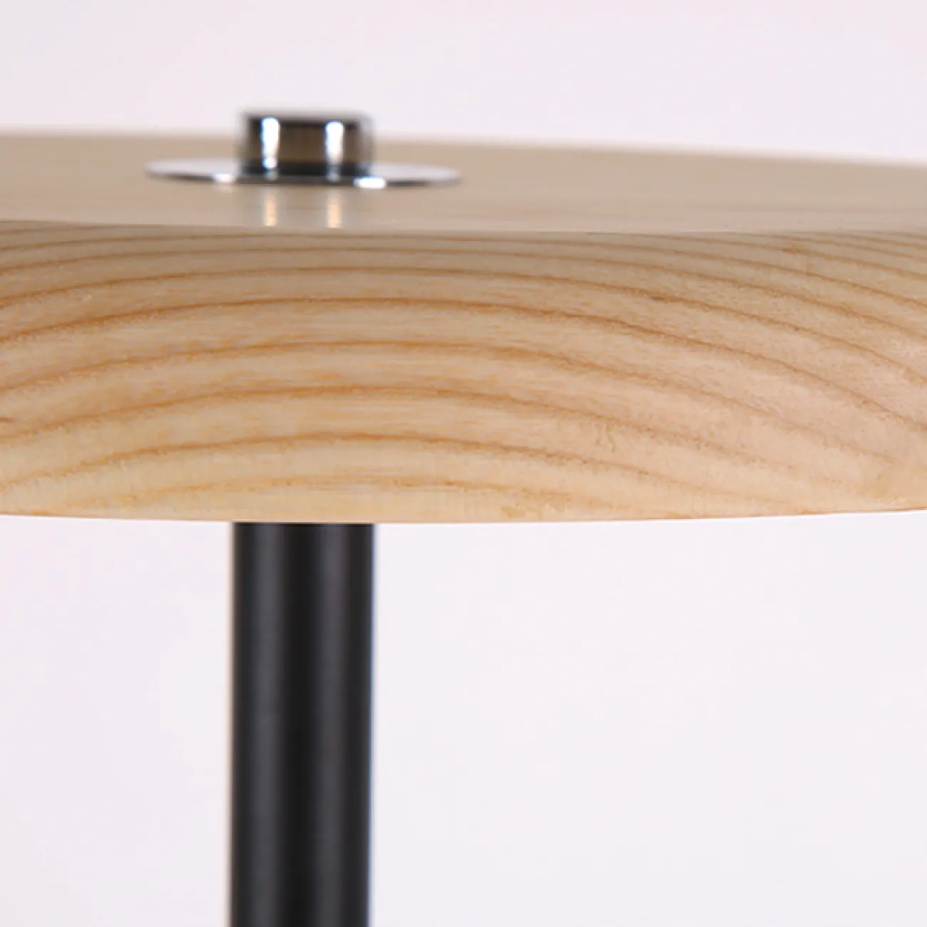 Серия светодиодных торшеров с дисковидным абажуром из светлого и темного дерева на вертикальной стойке с мраморным основанием DEBBY Dark brown