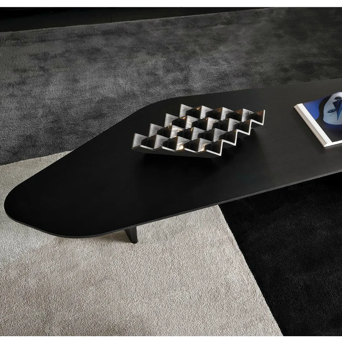 Дизайнерский журнальный столик LaLume-AP00241