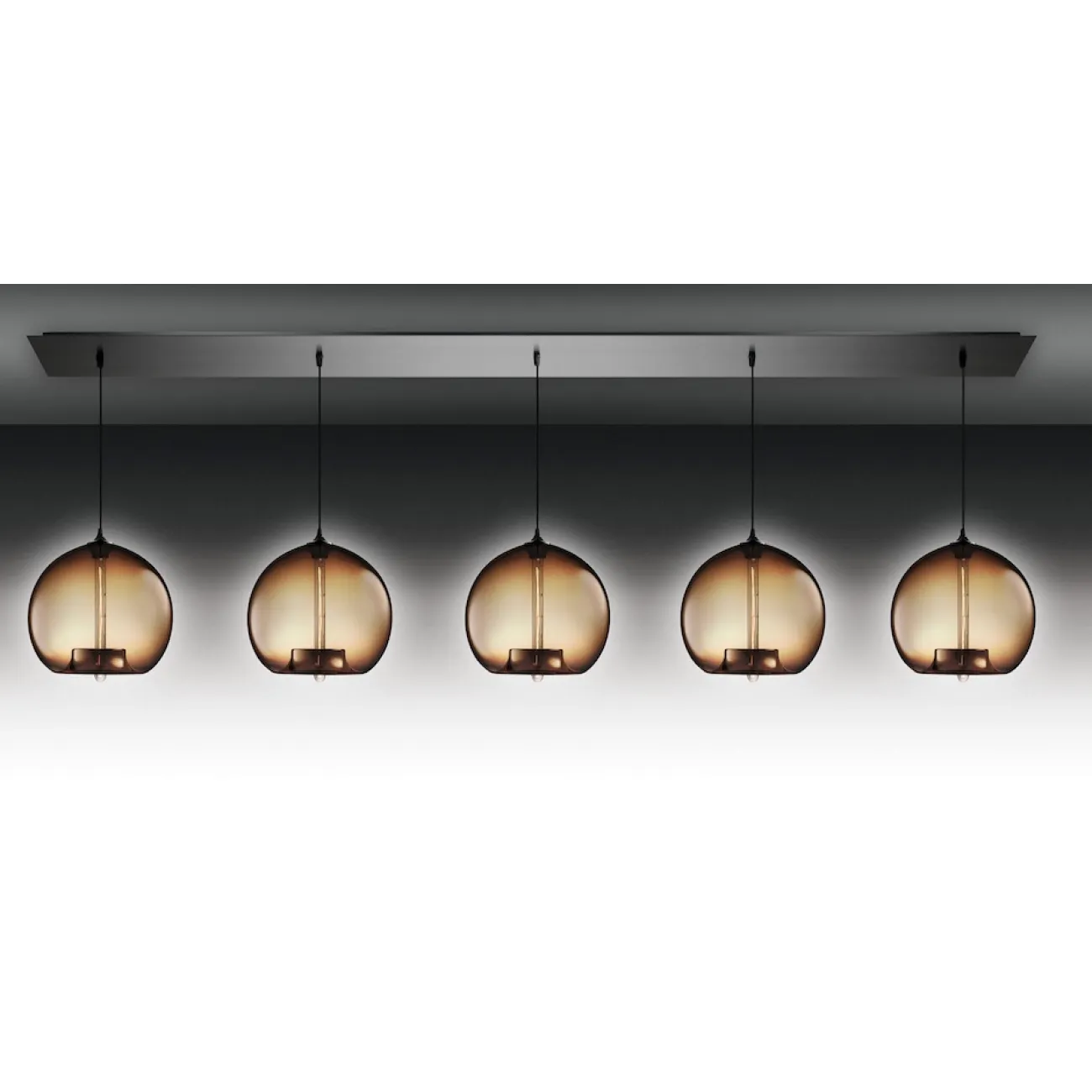 Люстра Stamen designed by Jeremy Pyles in 2003 от LaLume Люстра Stamen designed by Jeremy Pyles in 2003 от LaLume