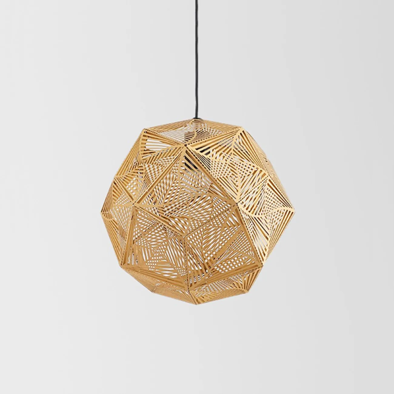 Подвесной светильник в виде резного многогранника SUDA