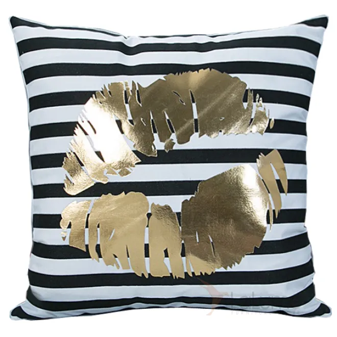 Декоративная подушка Lips от LaLume Декоративная подушка Lips от LaLume