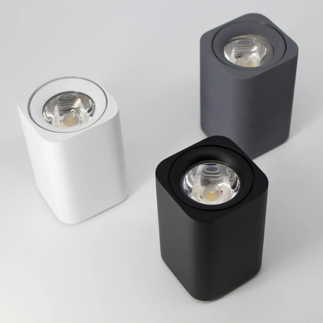 Потолочный точечный светильник H от ImperiumLoft Потолочный точечный светильник H от ImperiumLoft