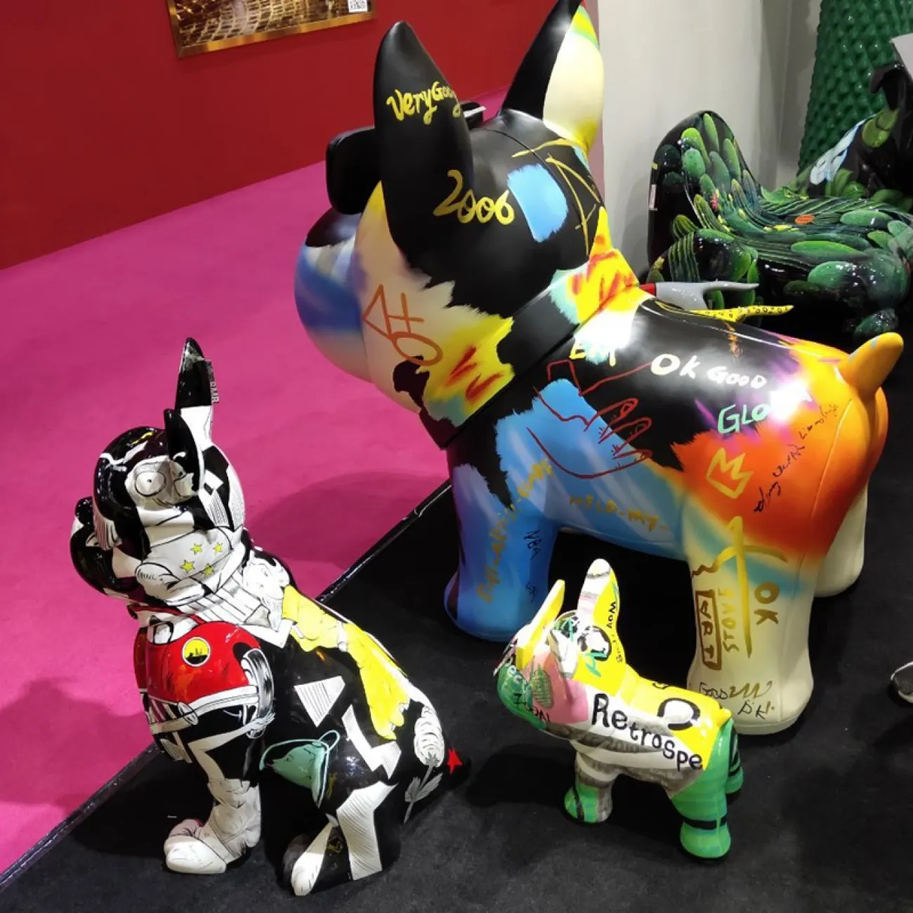 Дизайнерская скульптура собаки LaLume-SKT00192 