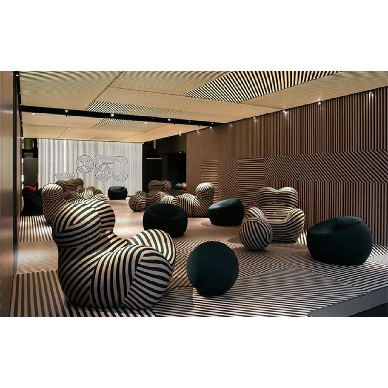 Дизайнерское кресло LaLume-KK00251 Дизайнерское кресло LaLume-KK00251