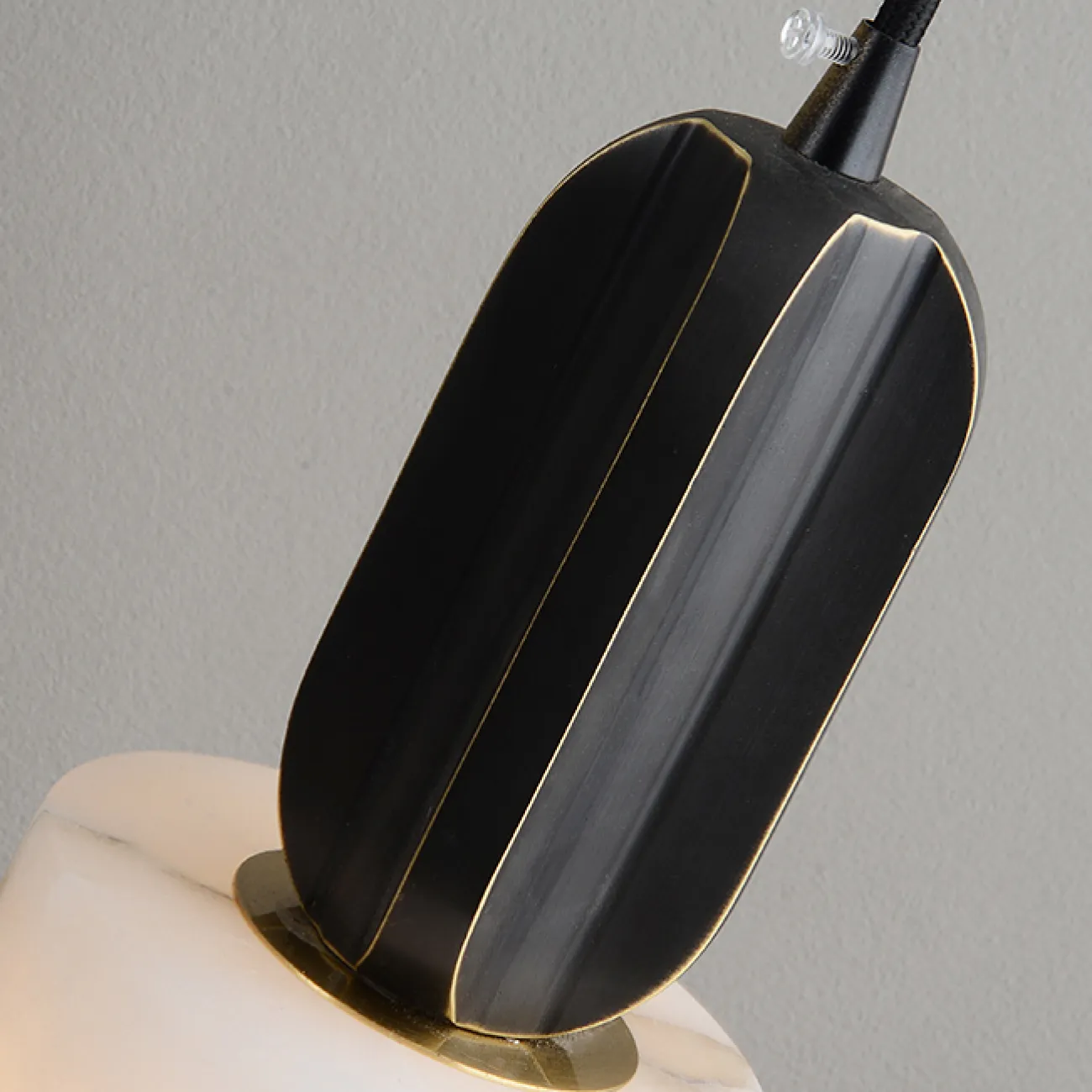 Подвесной светильник VIAL C H12 Brass от ImperiumLoft