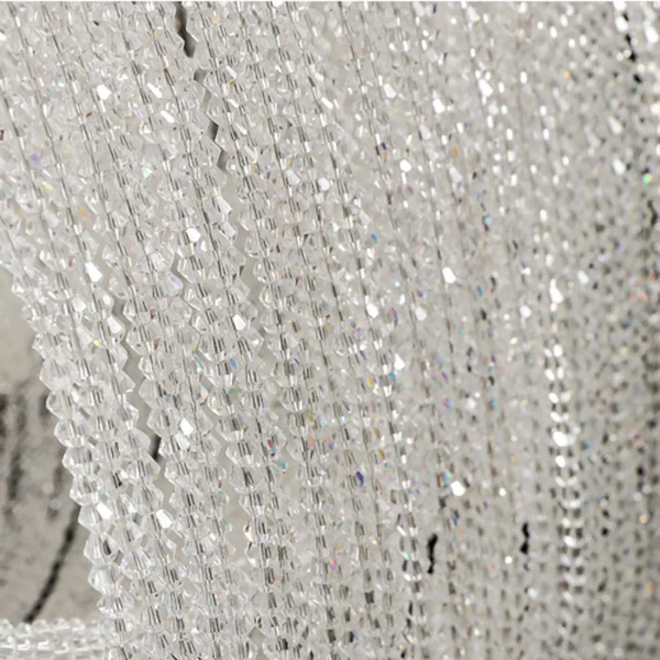 Дизайнерский напольный светильник с каскадным абажуром из подвесок с хрустальными камнями и бусинами OLIVIA FL