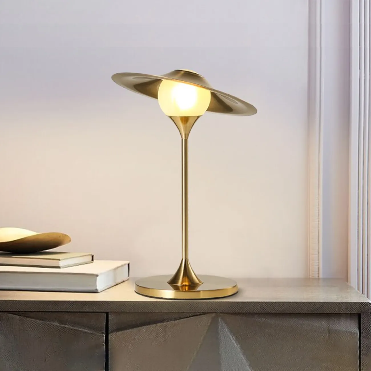 Настольная лампа DOSSE TAB от ImperiumLoft Настольная лампа DOSSE TAB от ImperiumLoft