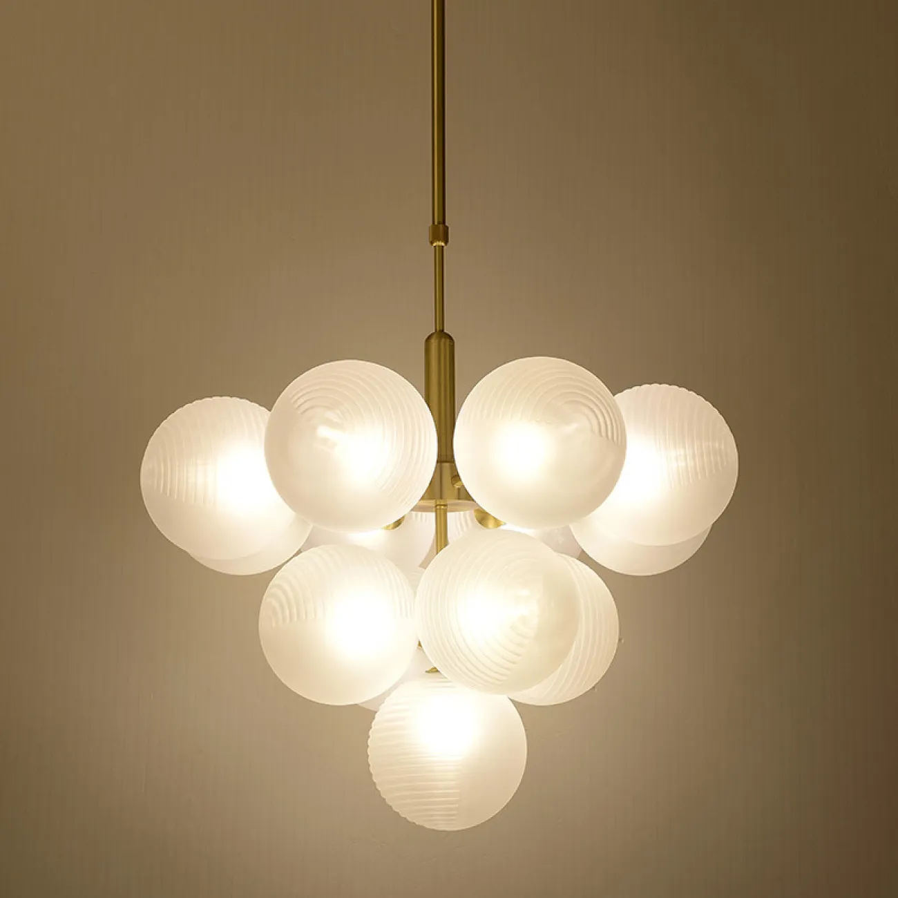 Потолочная люстра WALTON MORE D38 Grey от ImperiumLoft Потолочная люстра WALTON MORE D38 Grey от ImperiumLoft