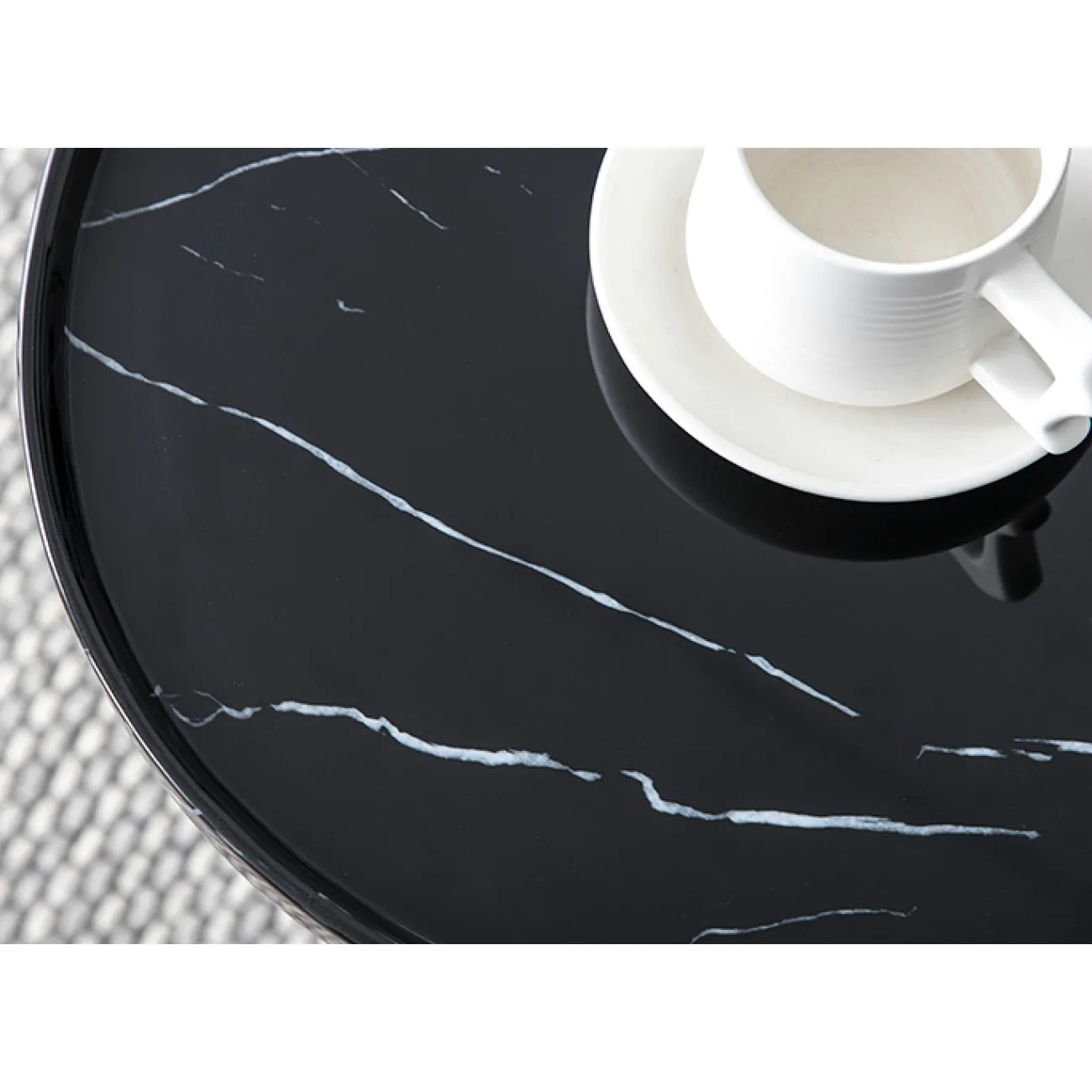 Дизайнерский журнальный столик LaLume-AP00271