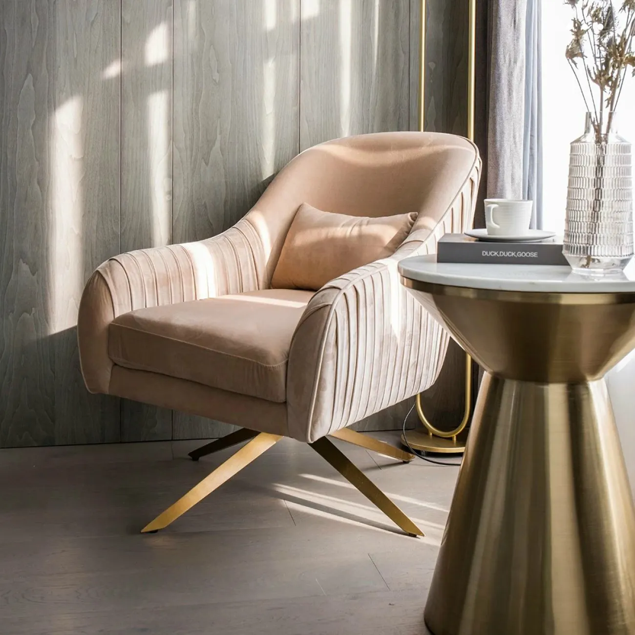 Дизайнерское кресло LaLume-KK00142 Дизайнерское кресло LaLume-KK00142