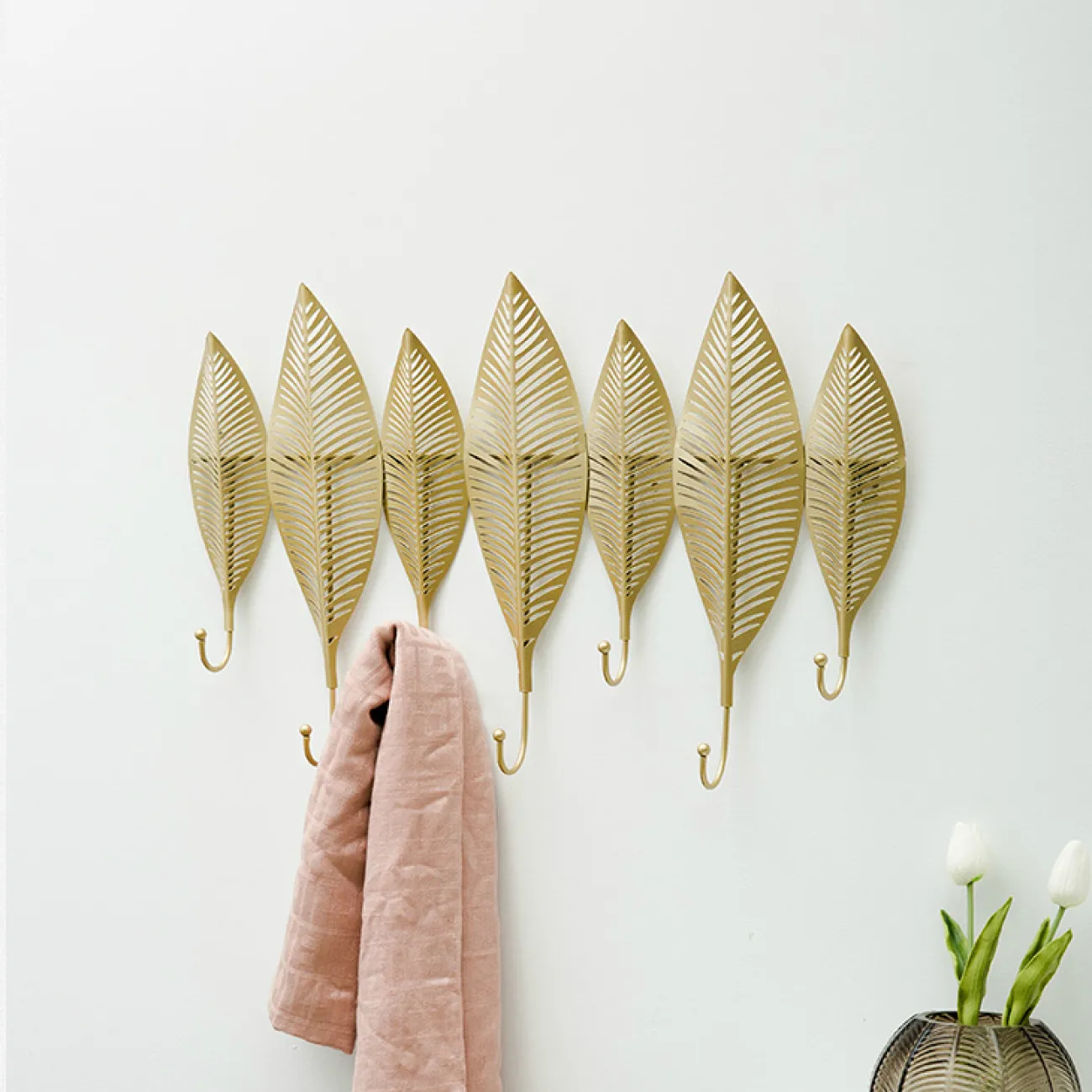 Дизайнерский настенный декор вешалка в прихожую LaLume-KKK00274 