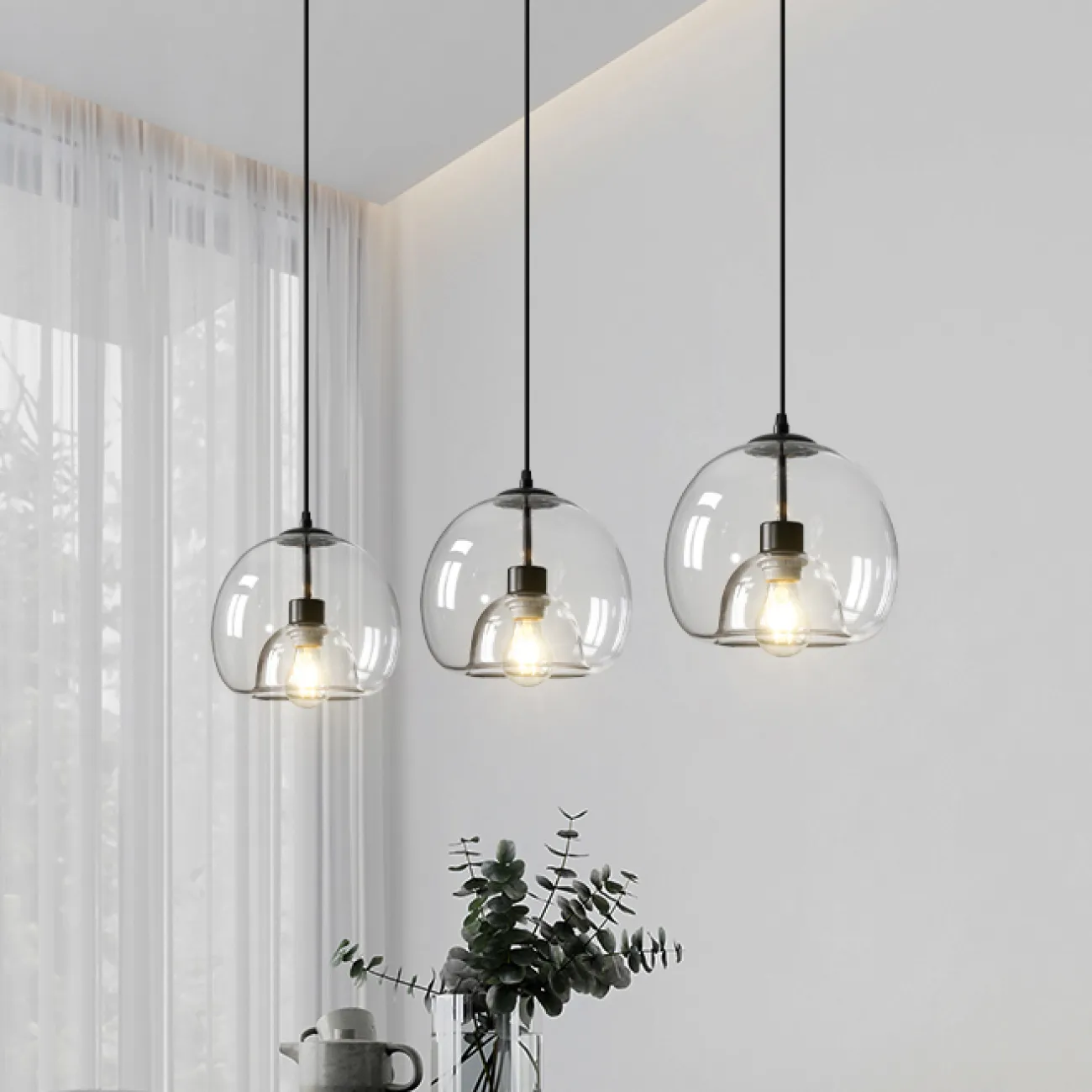  Готовая комбинация подвесных светильников с двойными шарообразными плафонами из тонированного и прозрачного стекла FOCUS TRIO L80 Transparent