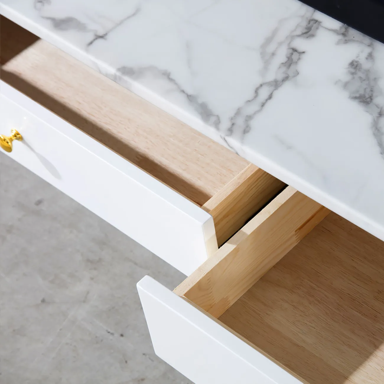 Дизайнерский журнальный столик LaLume-AP00288