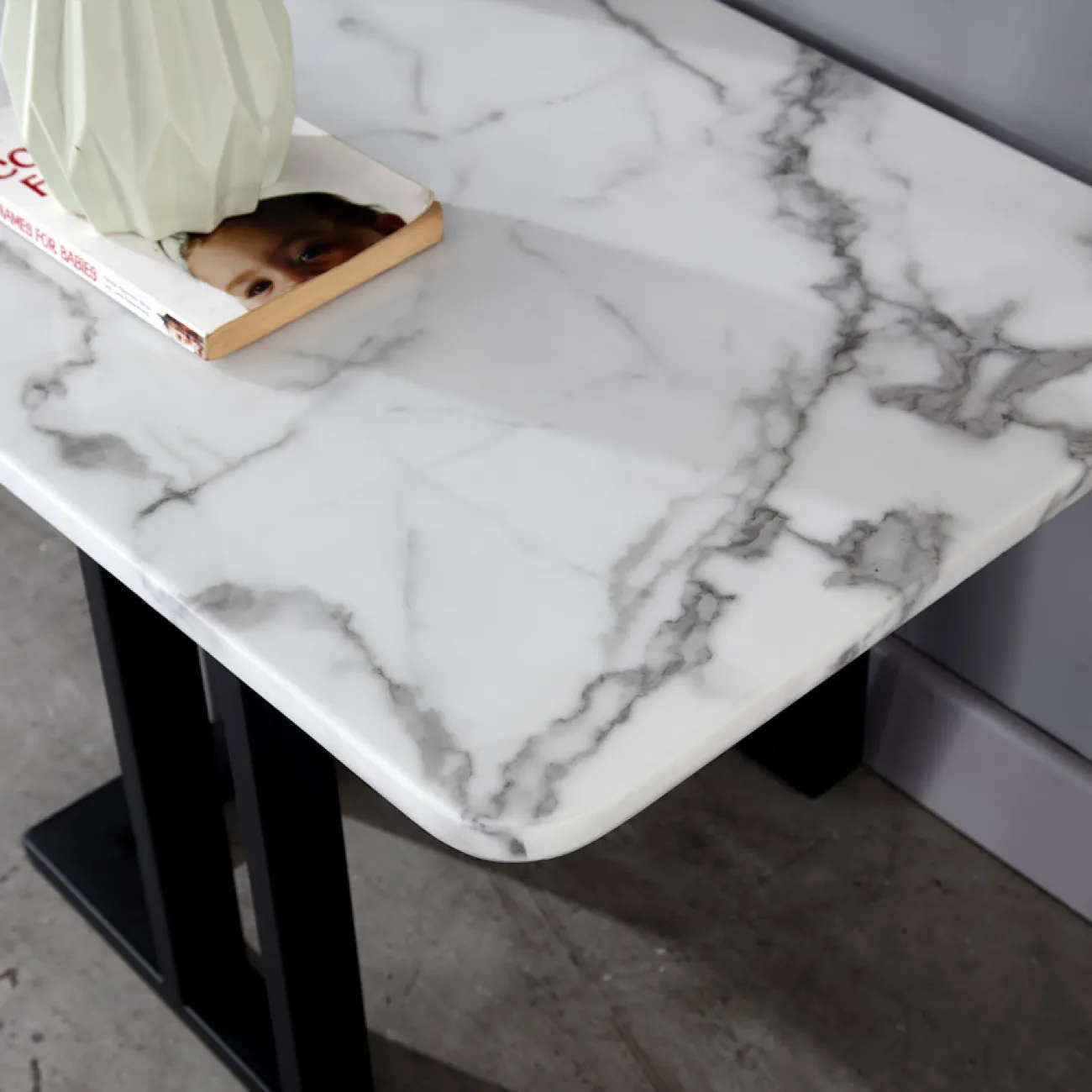 Дизайнерский журнальный столик LaLume-AP00288