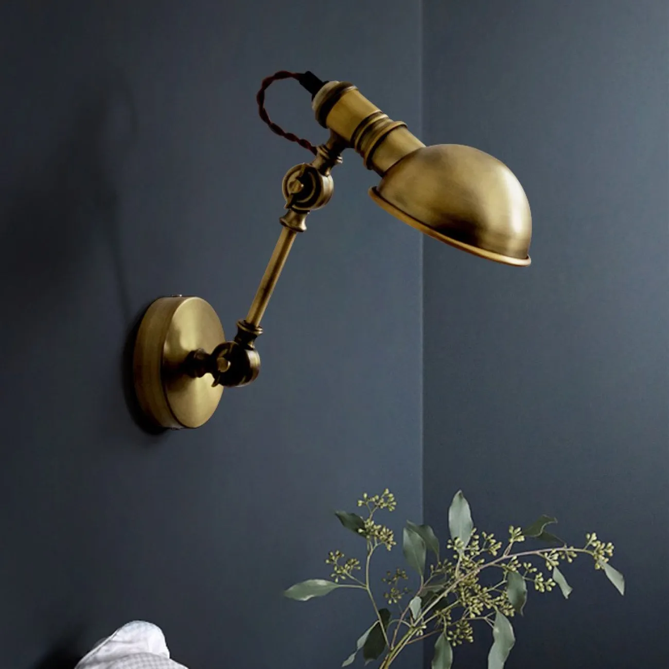 Настенное бра CLINCH от ImperiumLoft