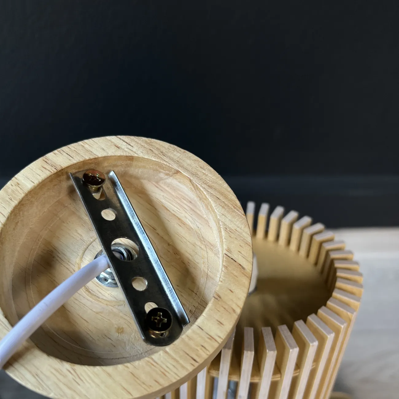 Подвесной светильник SECTO Octo 4240 Lamp Light wood от ImperiumLoft
