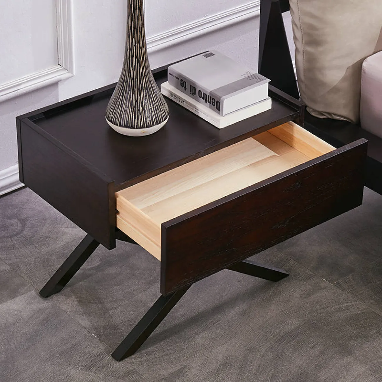 Дизайнерская прикроватная тумба - LaLume-TT00126