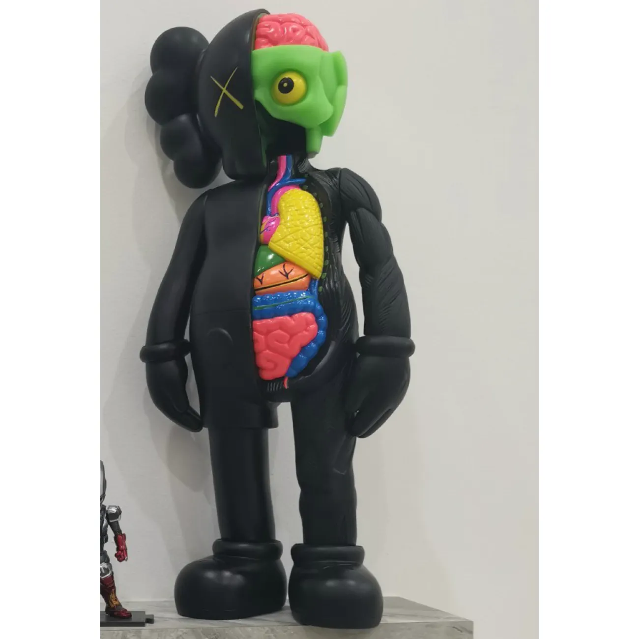 Дизайнерская скульптура кукла Kaws LaLume-SKT00197 