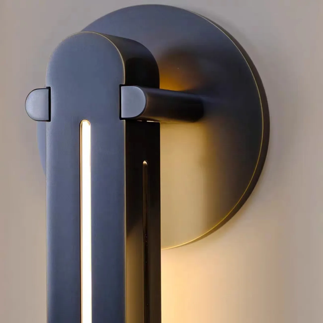 Настенный светильник (Бра) Hi-Tech от ImperiumLoft