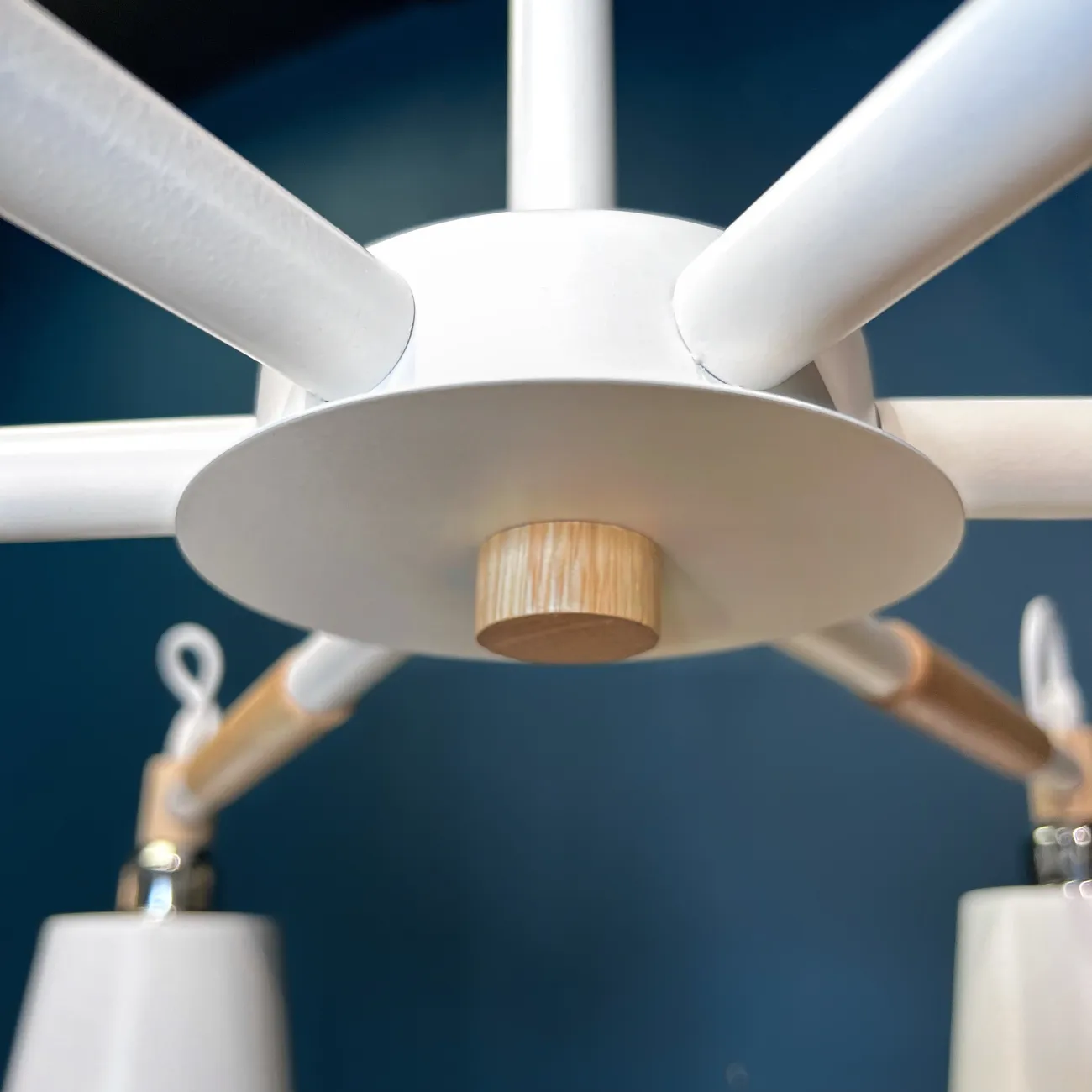 Люстра на штанге VARDA 5 lamps Pink от ImperiumLoft