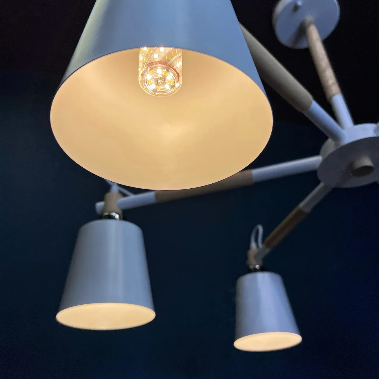 Люстра на штанге VARDA 5 lamps Grey от ImperiumLoft