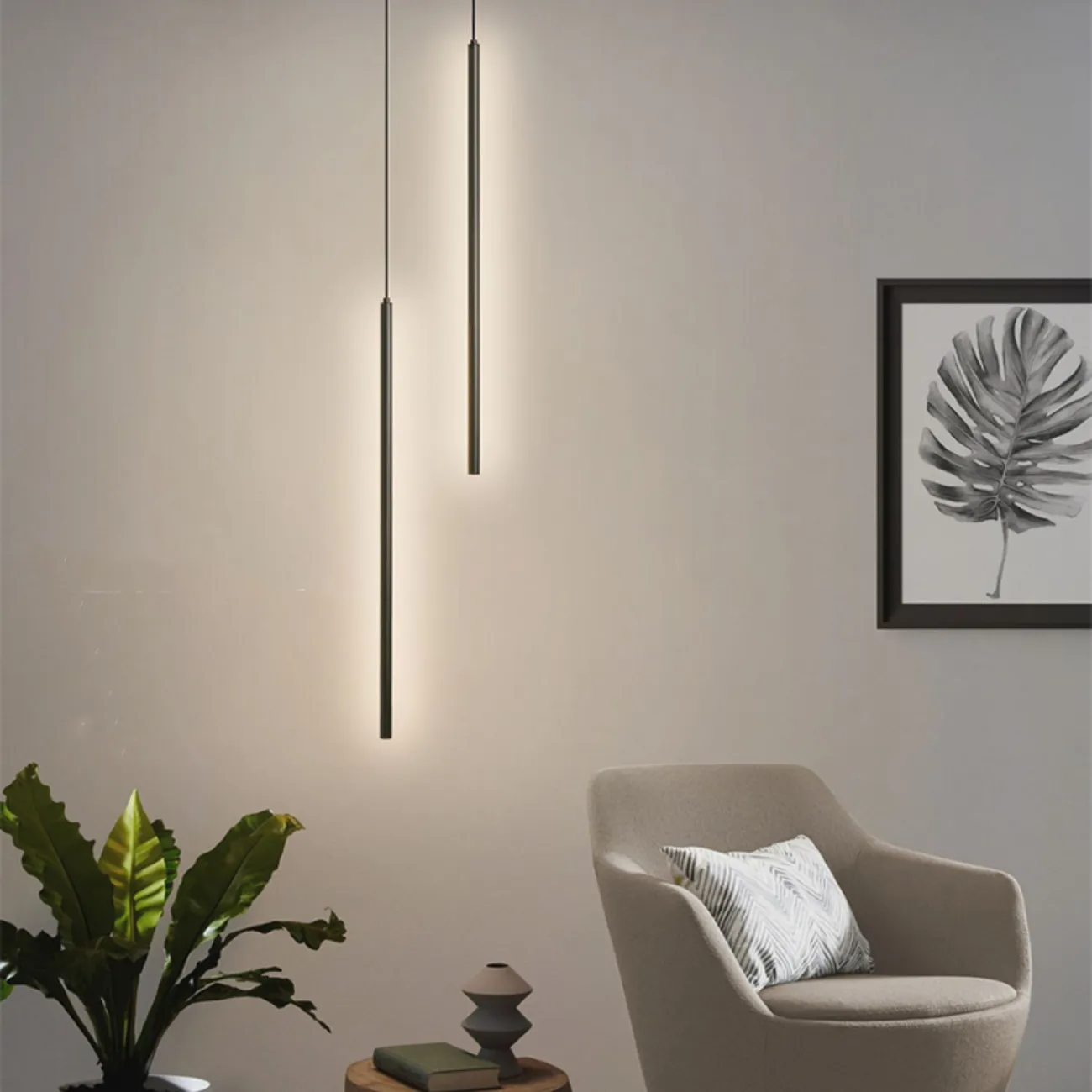 Готовая комбинация подвесных светильников подвесных светильников с прямоугольными LED-панелями на двух вытянутых цилиндрических плафонах LYNNE B DUO Brass