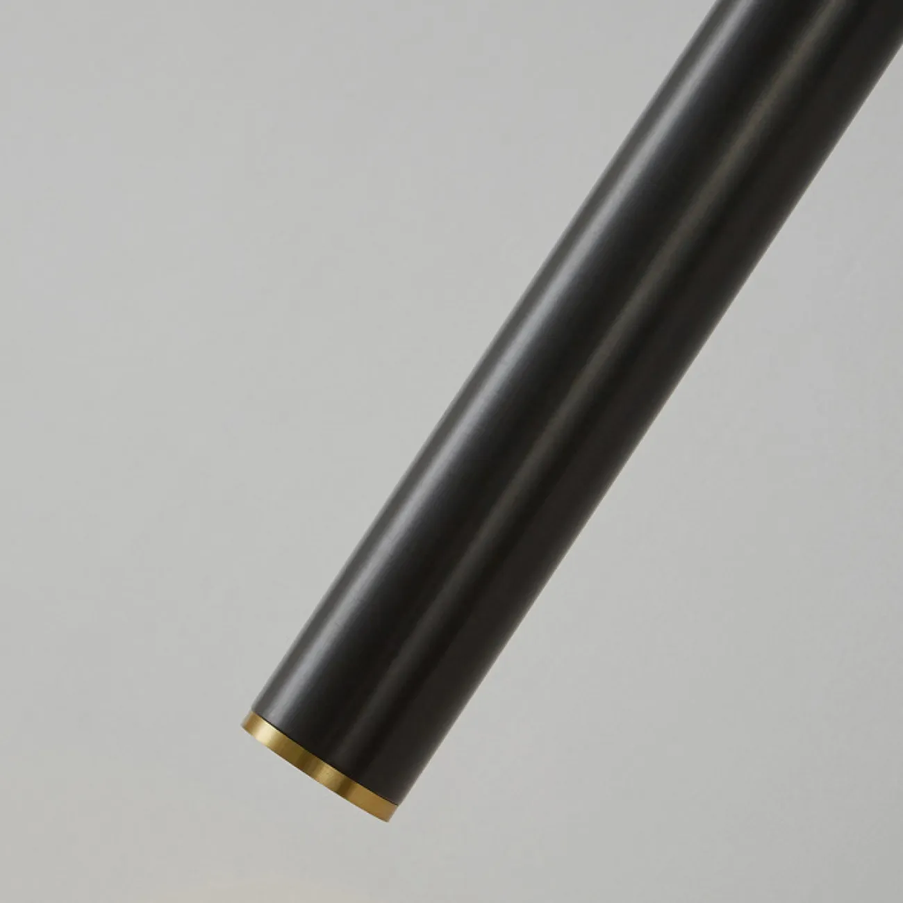 Серия настенных светодиодных светильников с поворотными плафонами вытянутой цилиндрической формы NETTE WALL Black Серия настенных светодиодных светильников с поворотными плафонами вытянутой цилиндрической формы NETTE WALL Black