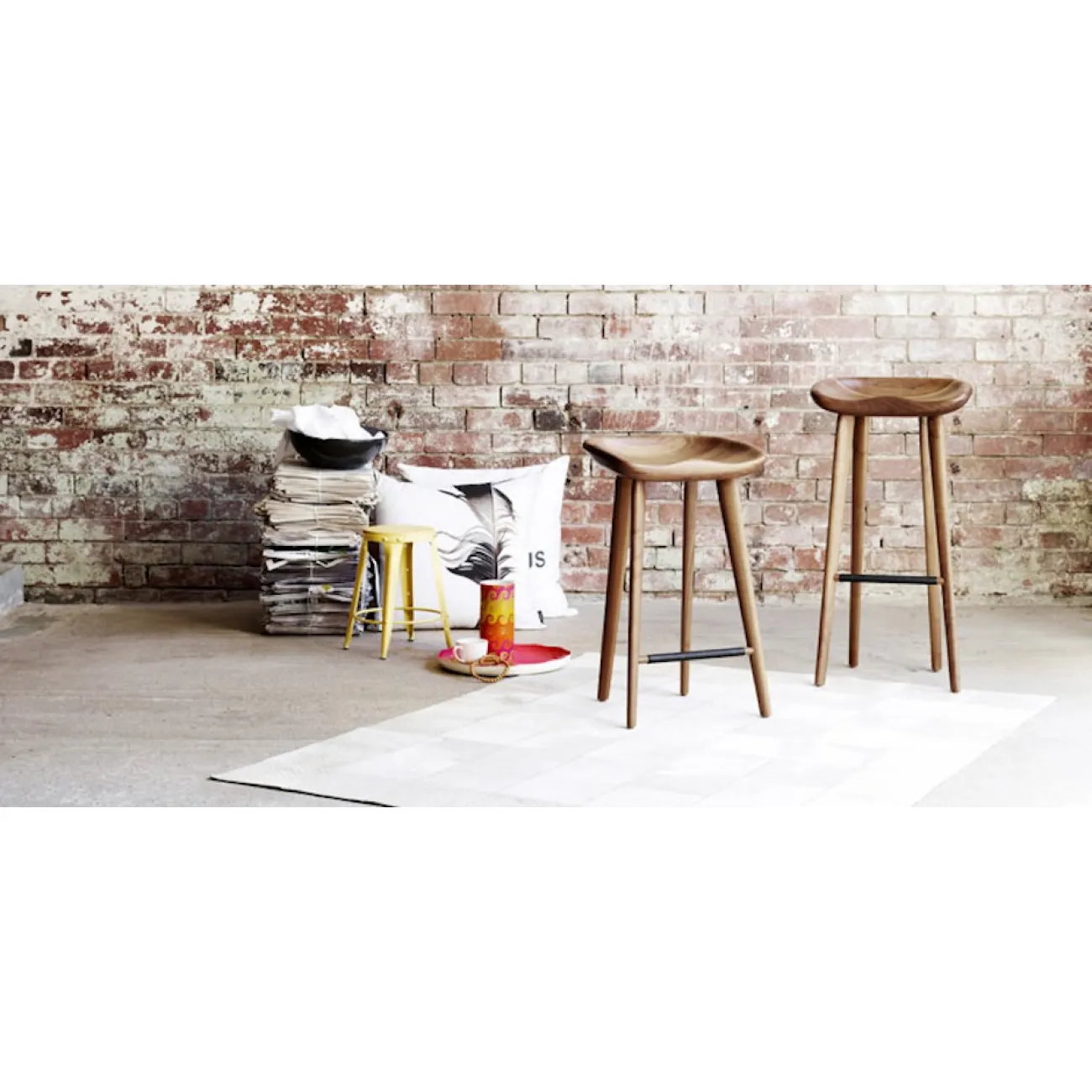 Барный стул Craig Bassam Tractor Counter Stool designed by Craig Bassam		 in 2000 от LaLume
