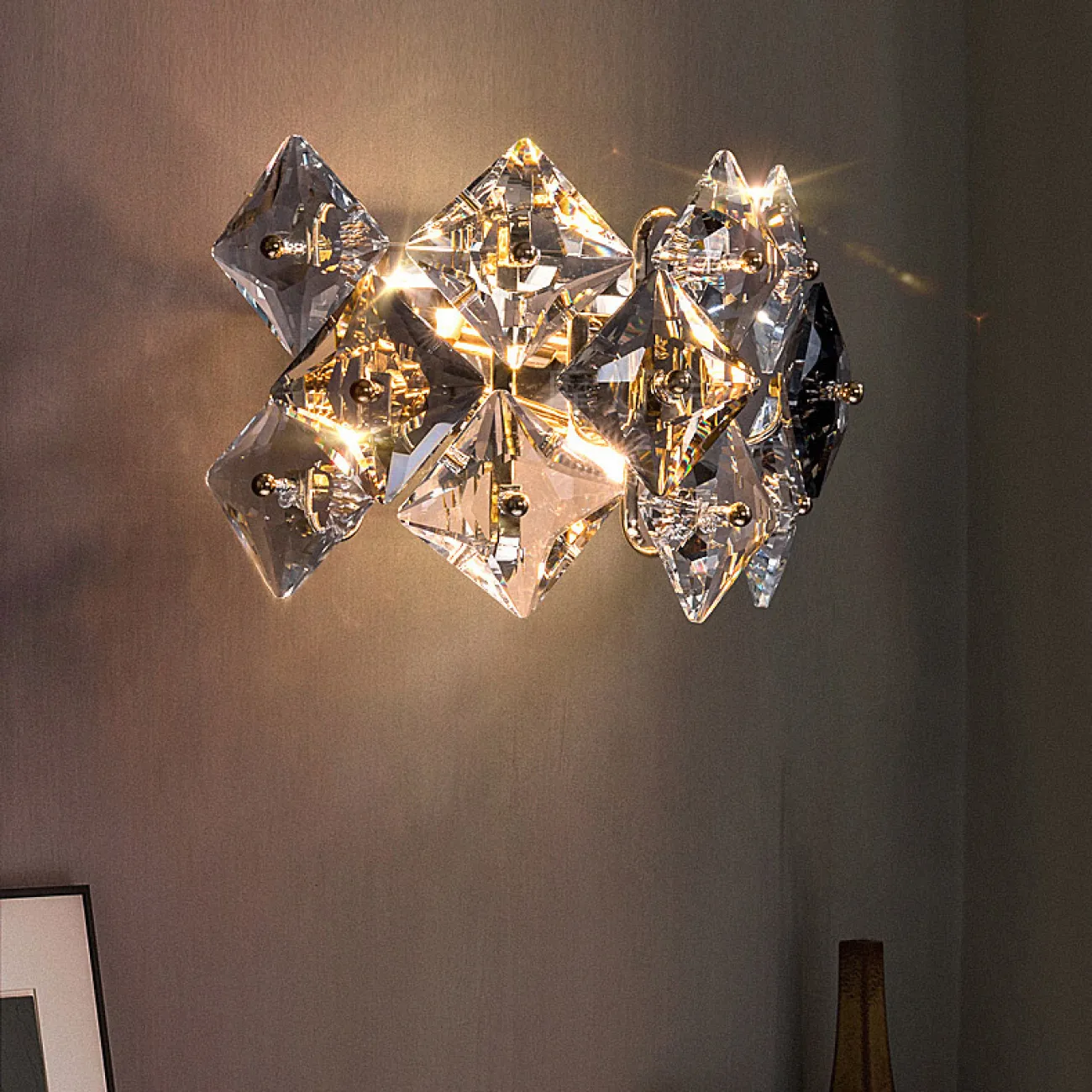 Настенный светильник MIRAGE от ImperiumLoft