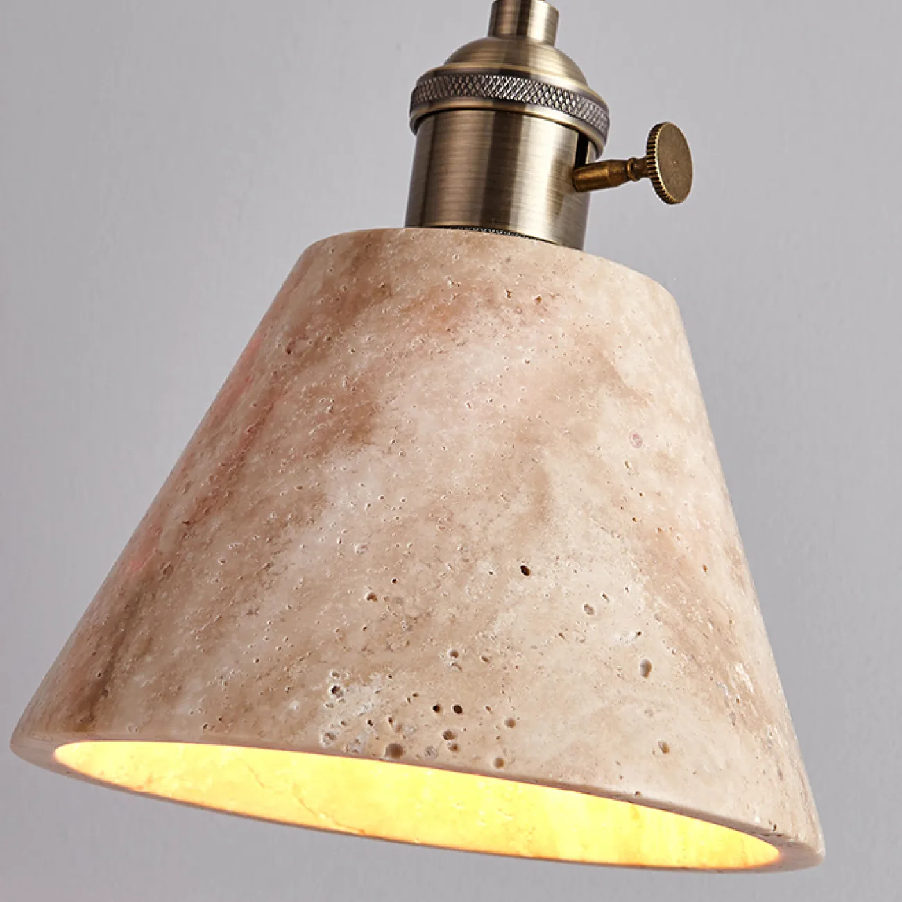 Готовая комбинация подвесных светильников с каменным корпусом геометрической формы и деревянным креплением MODESTUS COMBO L60 Light brown