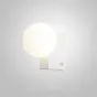 Серия настенных светильников со стеклянным шарообразным плафоном на прямоугольном креплении PACO White