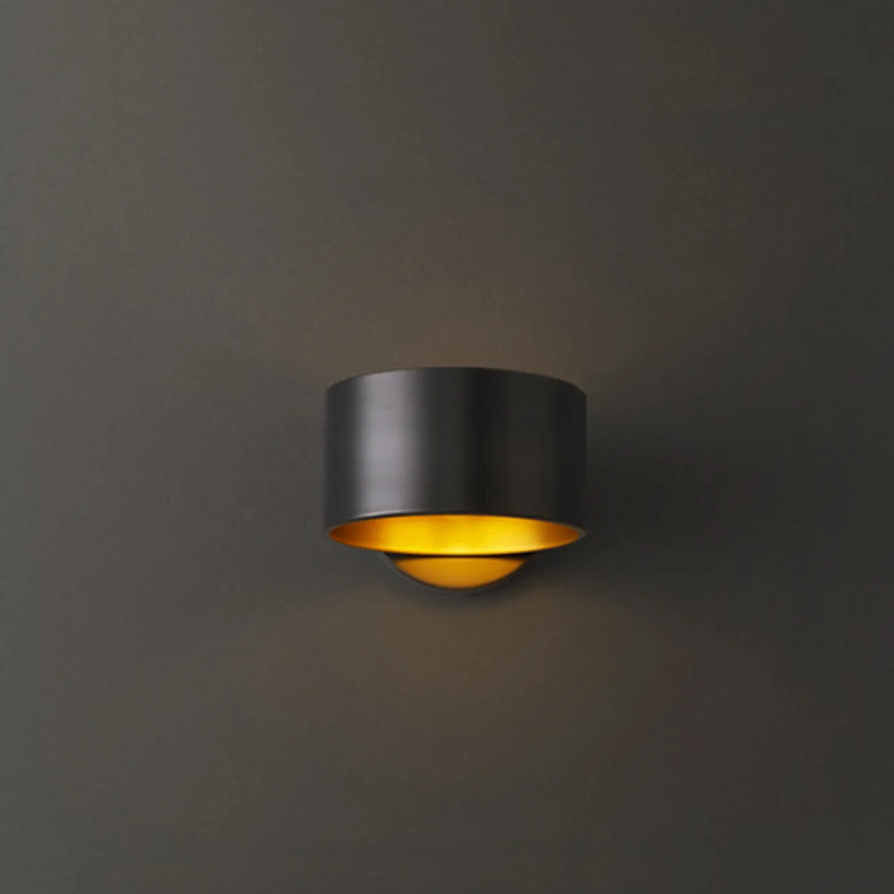 Настенный светильник HIND Black от ImperiumLoft