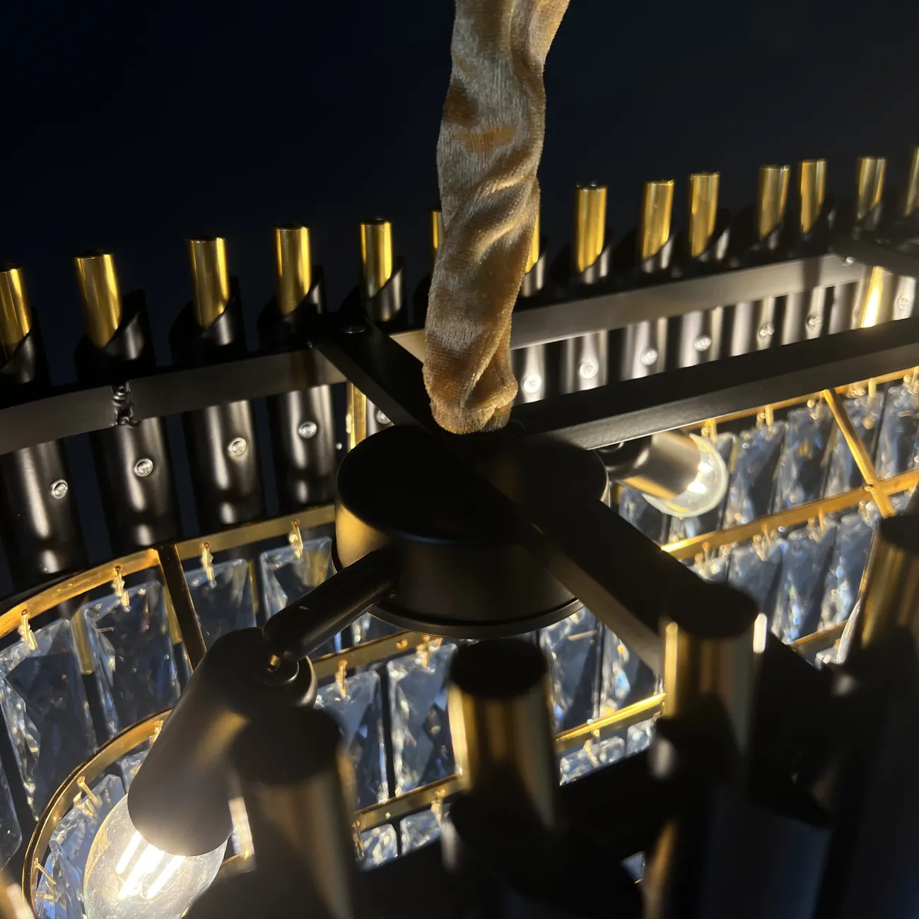 Люстра Empire Black Rectangular Chandelier Crystal от ImperiumLoft