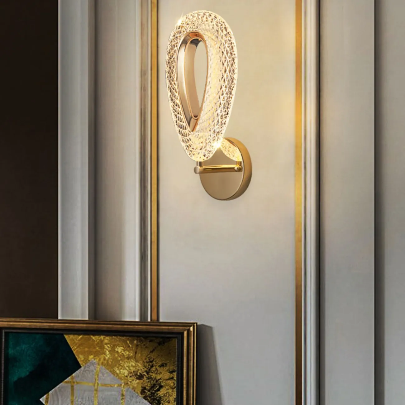 Настенный светодиодный светильник с рельефным плафоном каплевидной формы KEZIA C WALL Трехцветный свет