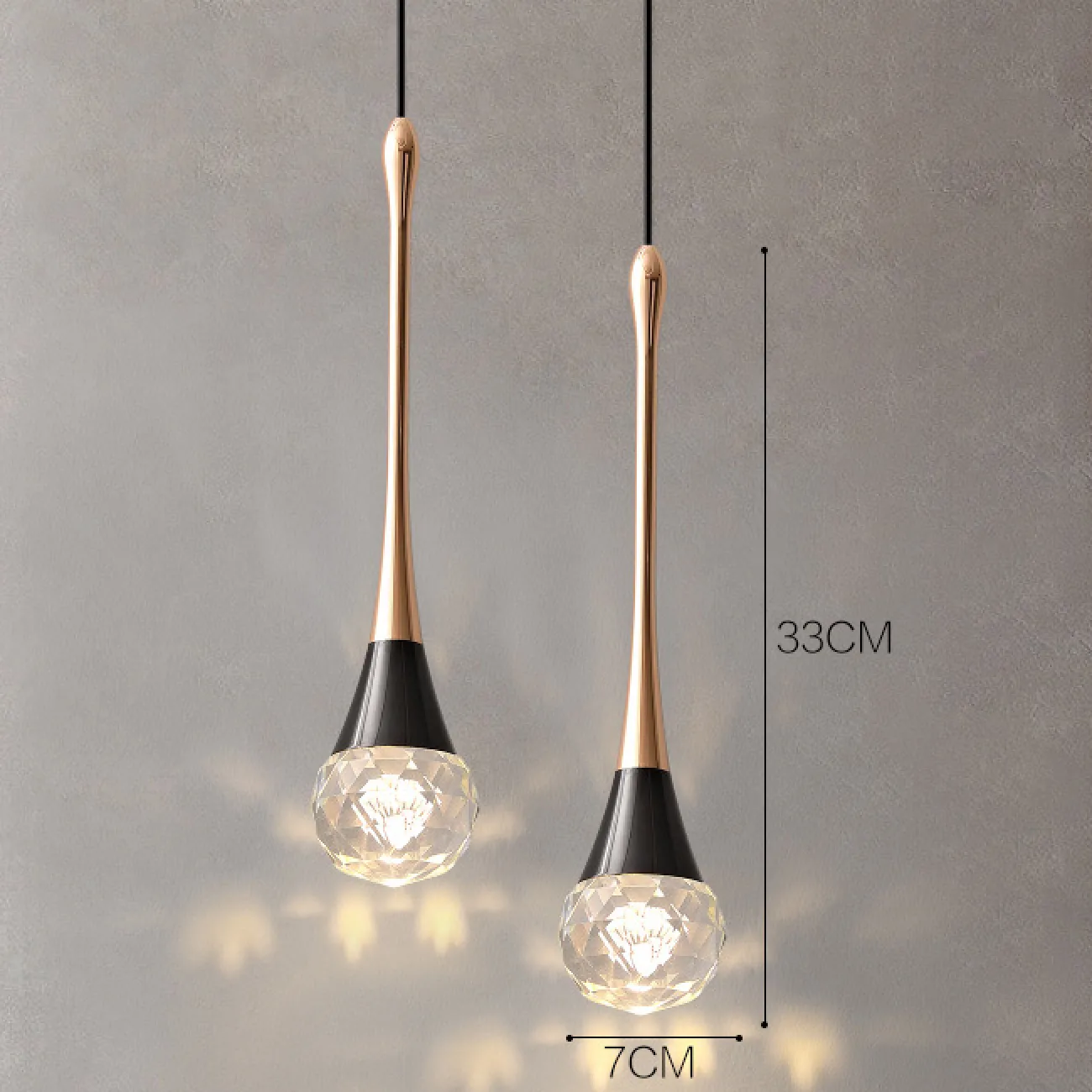 Готовая комбинация подвесных светодиодных светильников с лазерной гравировкой внутри многогранных хрустальных рассеивателей ALMOS DUO