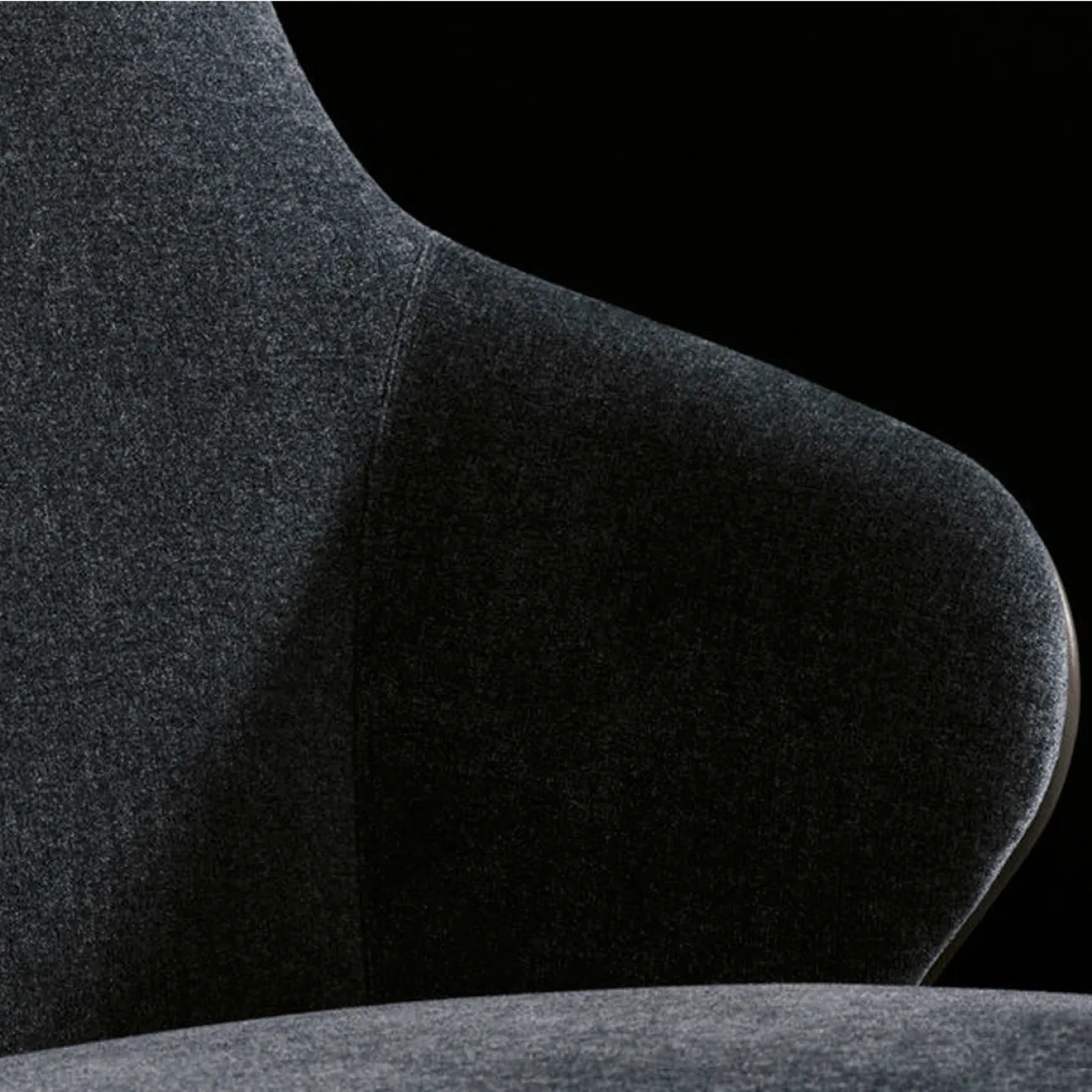 Дизайнерское кресло LaLume-KK00136 Дизайнерское кресло LaLume-KK00136