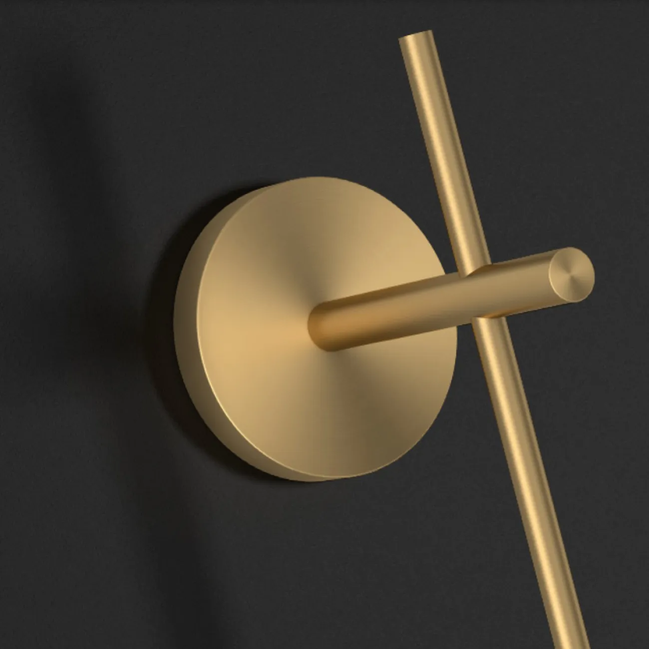 Серия настенных светильников в виде композиции из шарообразных плафонов и шаров из настоящей латуни FOLMER WALL H82