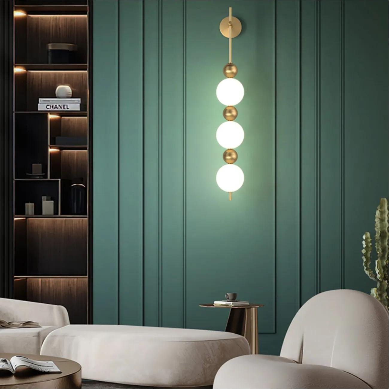 Серия настенных светильников в виде композиции из шарообразных плафонов и шаров из настоящей латуни FOLMER WALL H82