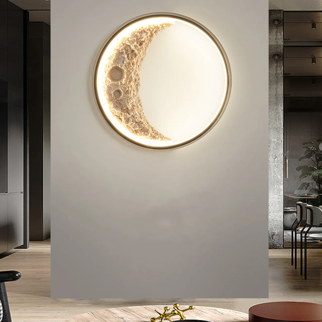 Настенный светодиодный светильник на кольцевом каркасе в виде убывающего месяца с рельефной поверхностью COSMOS WANING Луна D80 Трехцветный свет