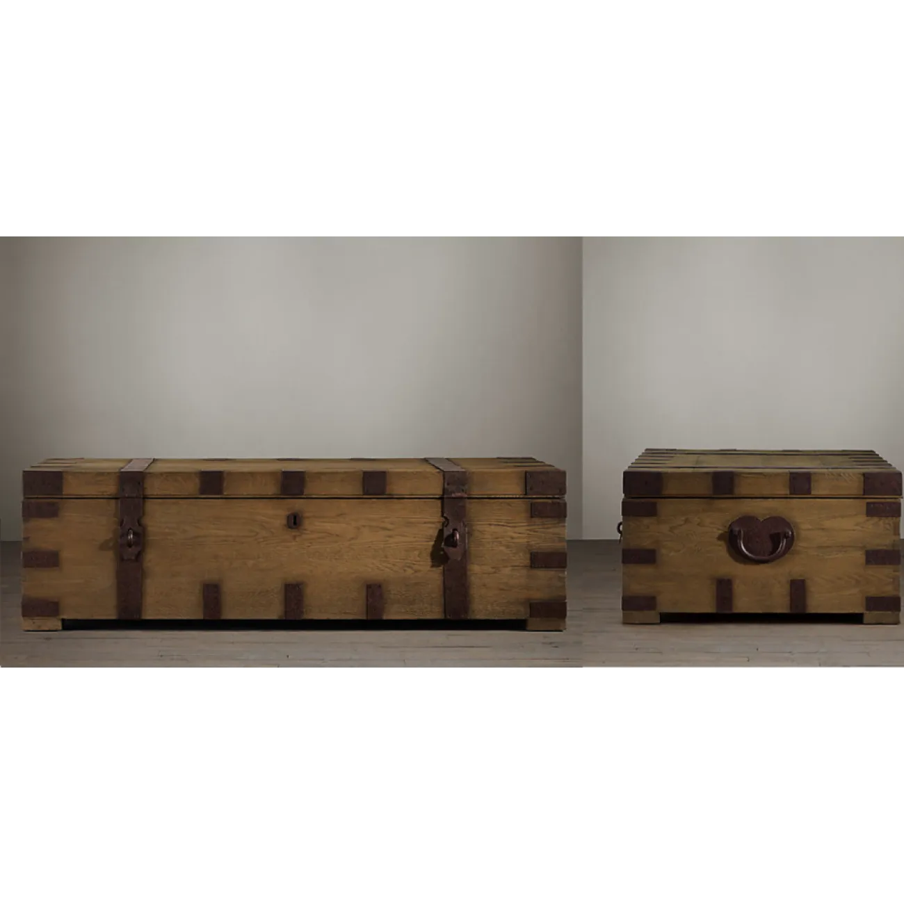 Сундук-журнальный стол Heirloom Coffee Chest от LaLume