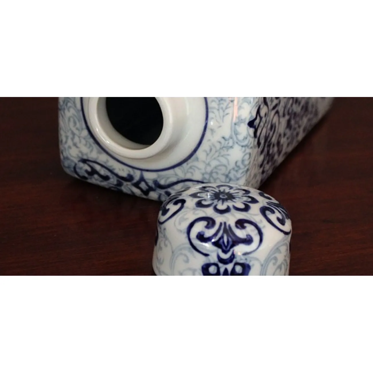 Фарфоровый сосуд Цзиндэчжэнь Pattern от LaLume